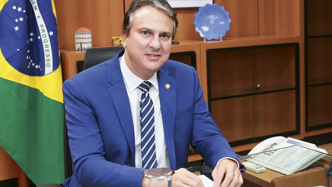 Senador Camilo Santana em discurso no plenário do Senado Federal.