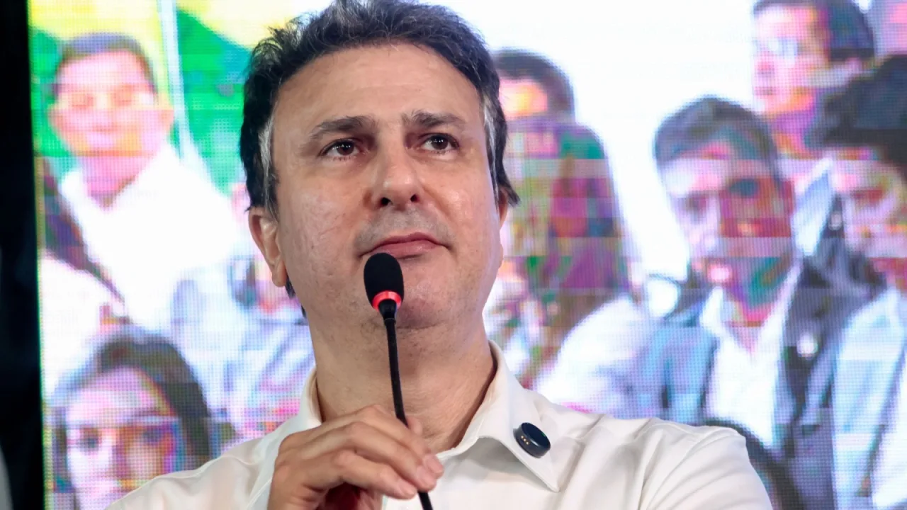 Camilo Santana discursando no Senado Federal.