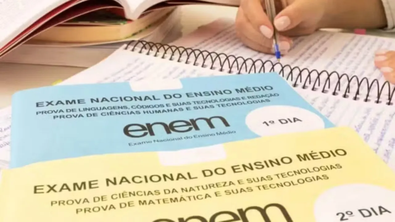 Estudantes em preparação para o Enem 2026.