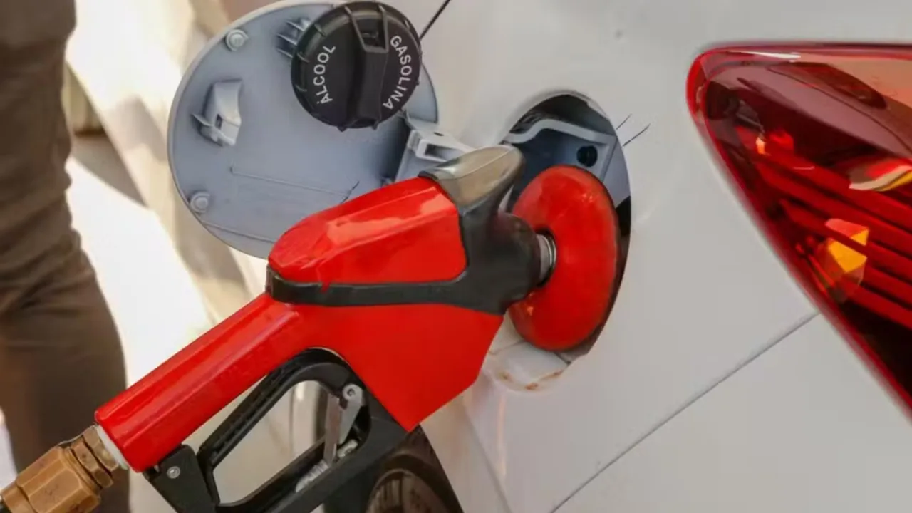 Gráfico ou imagem ilustrativa sobre a alta do petróleo e preços nos postos