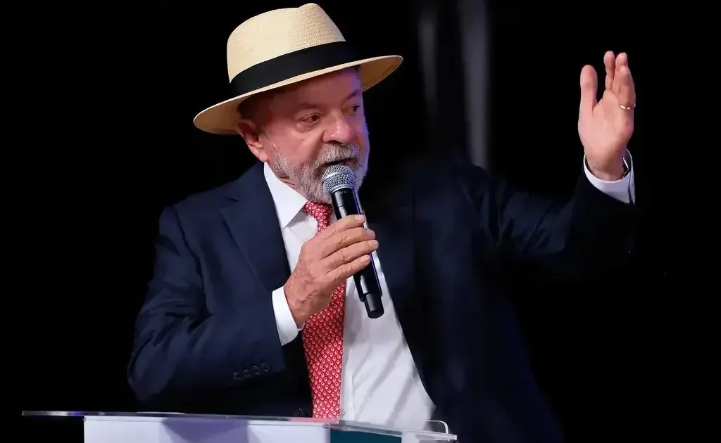 O presidente Luiz Inácio Lula da Silva em evento oficial no Palácio do Planalto.