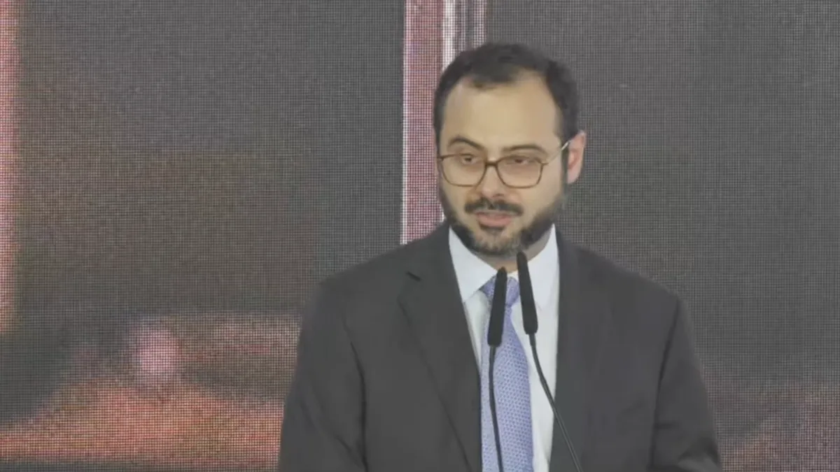 Paulo Pereira em coletiva sobre novos programas para MEIs.