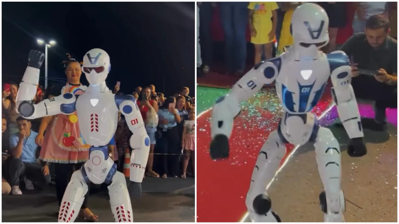 Dois robôs humanoides sendo expostos em evento público em Ararendá, Ceará.