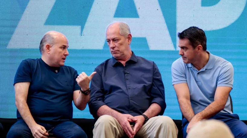 Líderes políticos do Ceará declaram apoio à campanha de Flávio Bolsonaro no segundo turno.