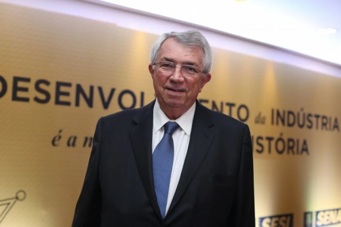 Roberto Macêdo, empresário homenageado pela Universidade Federal do Ceará.