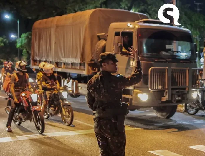 Camilo pede que Bolsonaro autorize permanência do Exército no Ceará