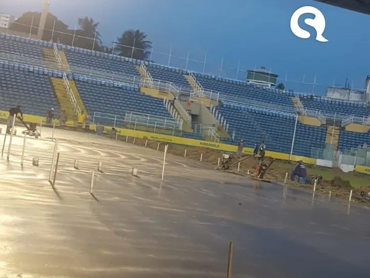 Gramado do PV dá lugar a concreto para construção de hospital; veja vídeo