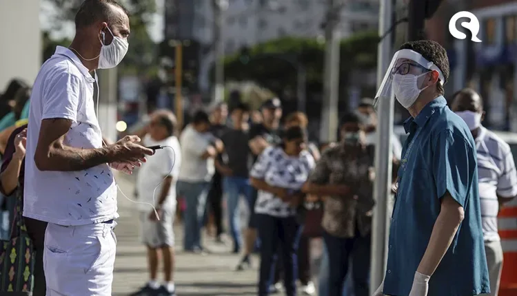 Em julho, 4,4 milhões de lares sobreviveram só com auxílio emergencial