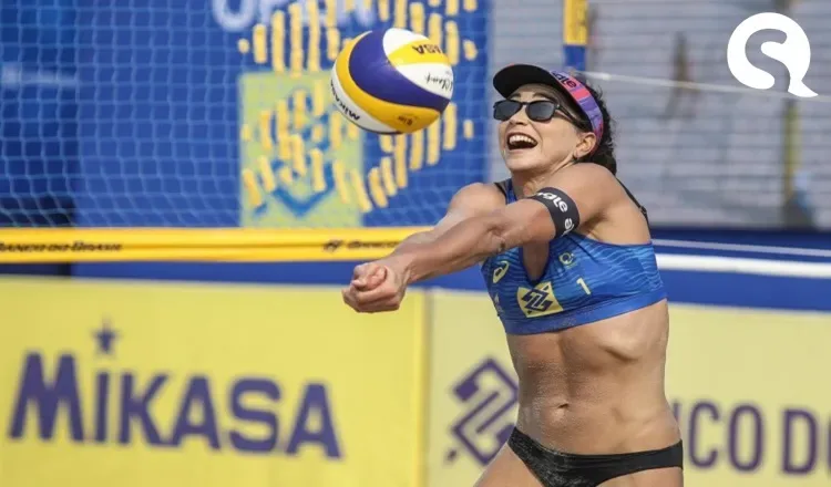 Jogadora de vôlei Carol Solberg é denunciada ao STJD por “Fora, Bolsonaro”