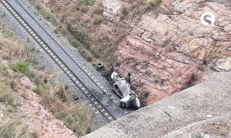 Soldado do CPRaio morre após carro despencar de ponte e incendiar no Cariri