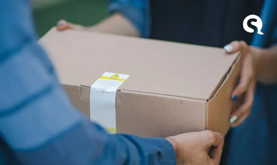 Encomenda não chegou? Foi entregue mas com problema? Saiba o que fazer e a quem recorrer