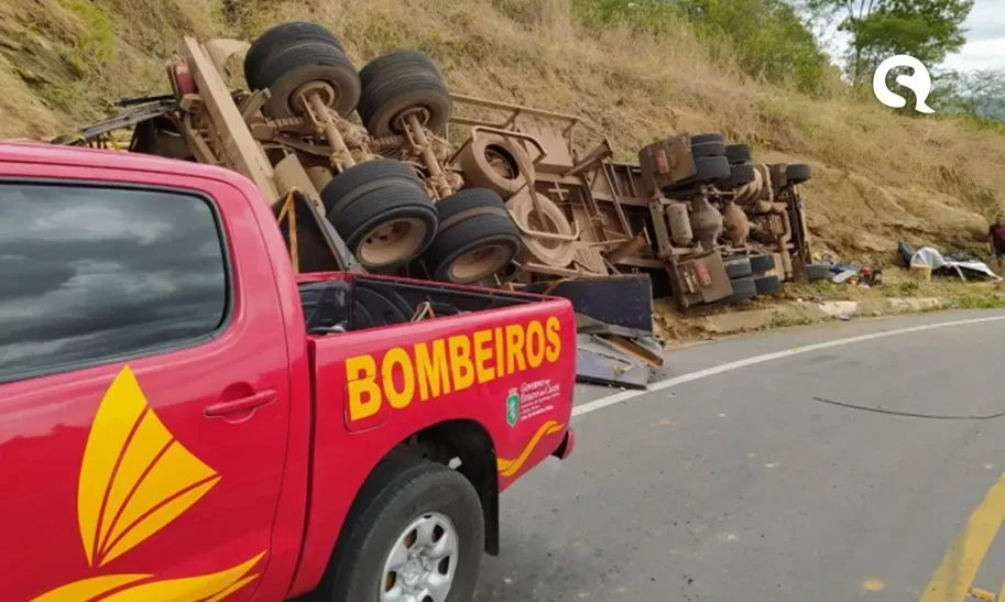 Motorista morre após tombamento de caminhão em Crateús na madrugada desta sexta (25)