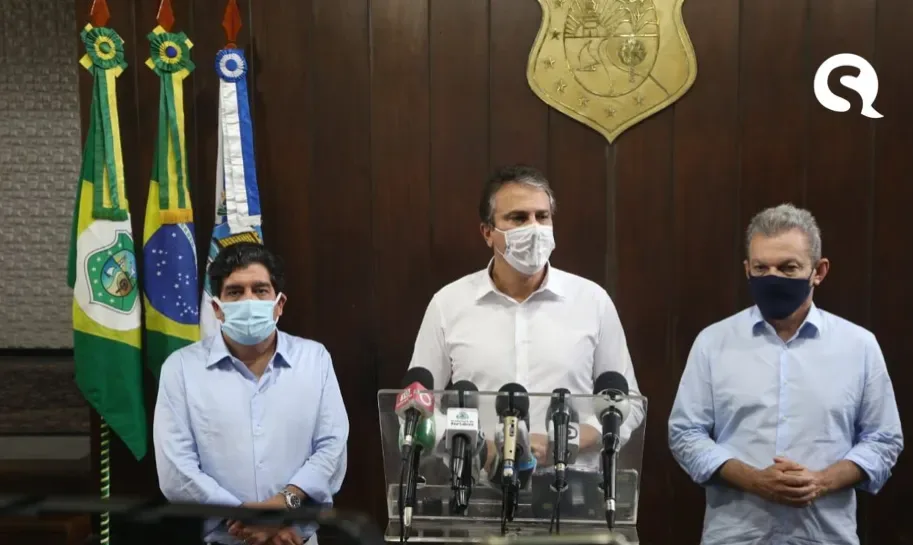 Camilo recomenda evitar viagens intermunicipais e proíbe áreas de lazer de condomínios de praia
