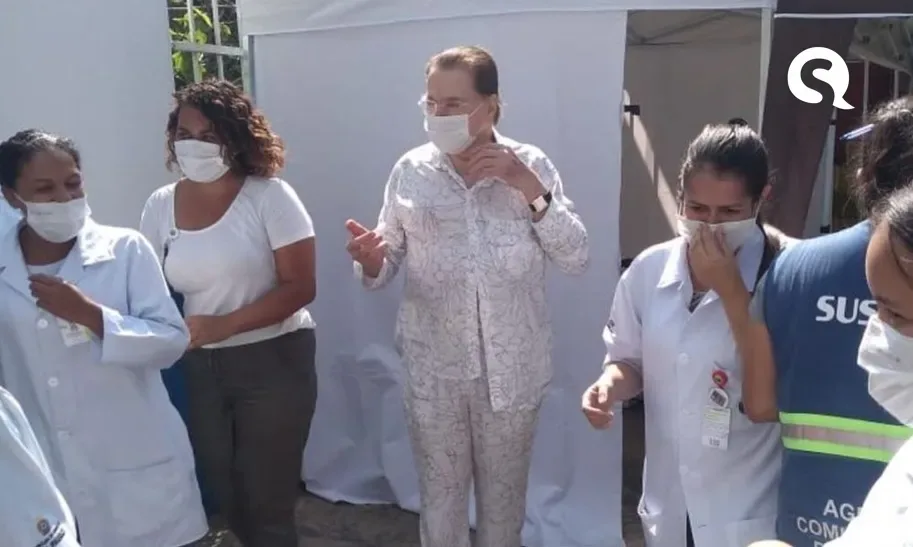 Silvio Santos é vacinado contra a Covid-19