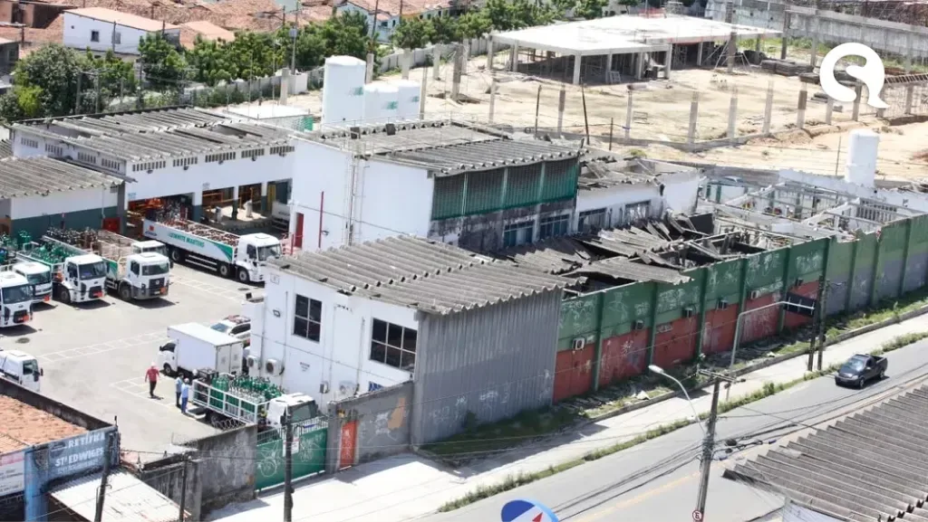 Mais 200 cilindros de oxigênio chegam ao Ceará nesta segunda, após explosão de fornecedora