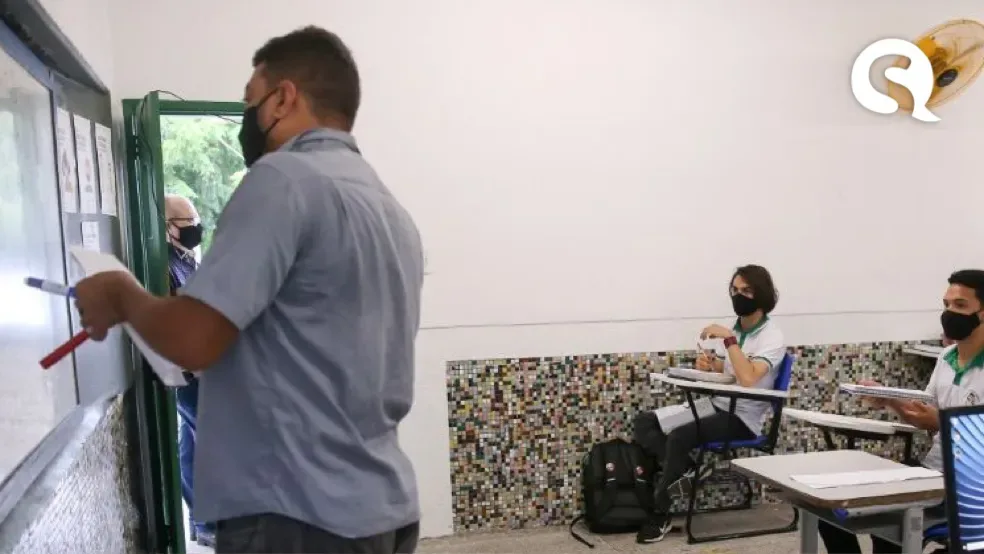 Vacinação de professores no Ceará será discutida entre Governo e prefeituras na sexta-feira (28)