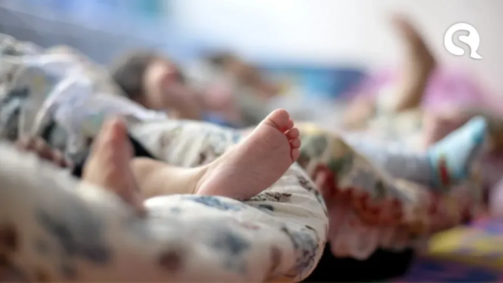 Mulher que achava que teria sete filhos dá à luz nove bebês