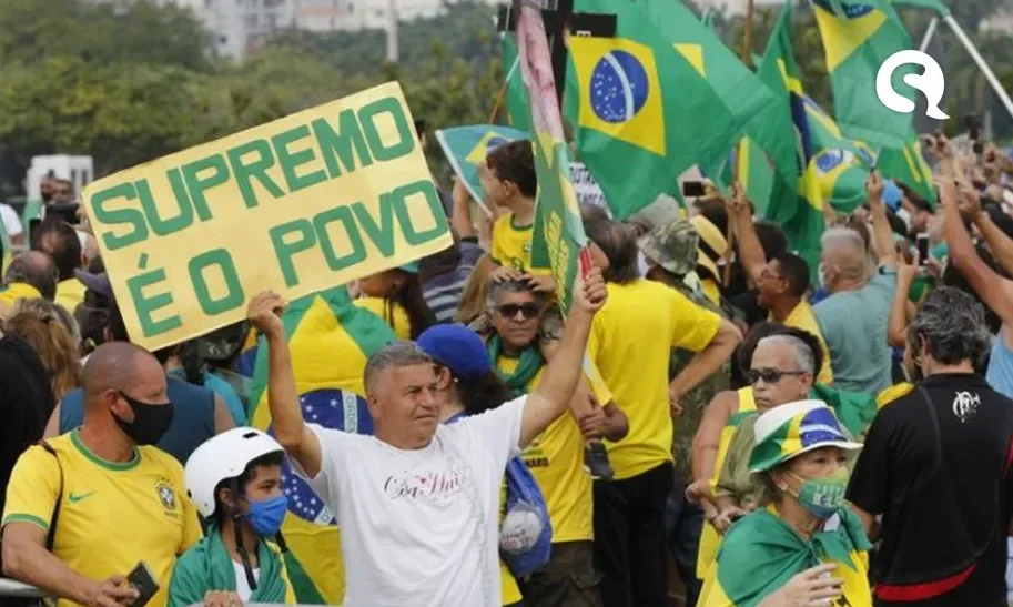 Milhares de pessoas vão às ruas do Rio de Janeiro neste domingo em apoio ao governo de Jair Bolsonaro