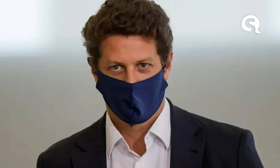 Cai o ministro Ricardo Salles, do Meio Ambiente