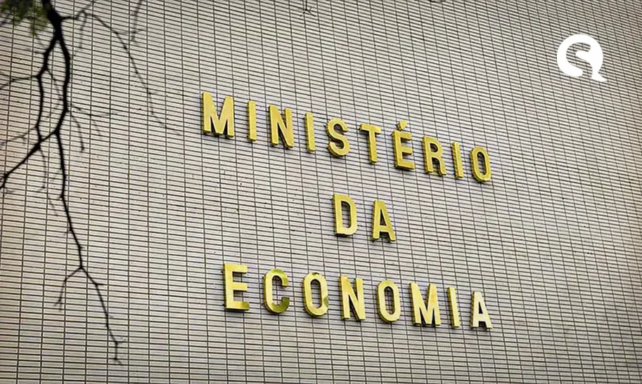 Em aceno ao Centrão, governo desmembra equipe econômica e recria o Ministério do Trabalho