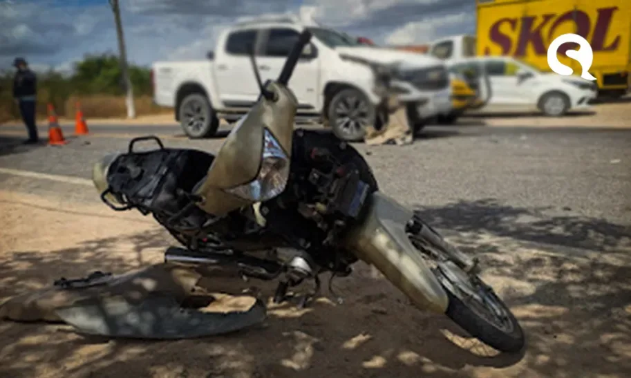 Motociclista é atingido por carro na CE 257 em Santa Quitéria