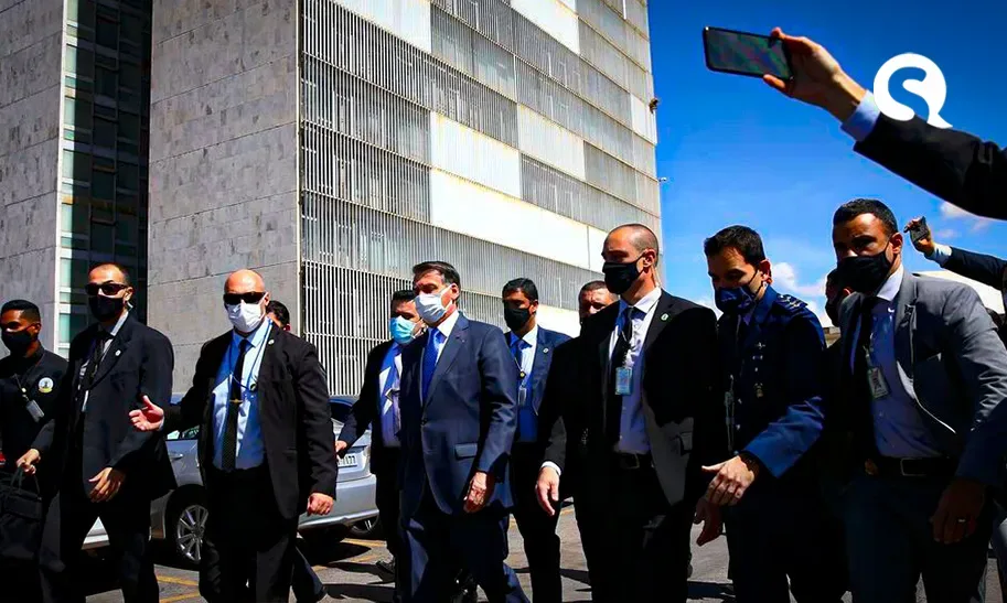 Bolsonaro deve vir ao Ceará já com o projeto do novo Bolsa Família debaixo do braço