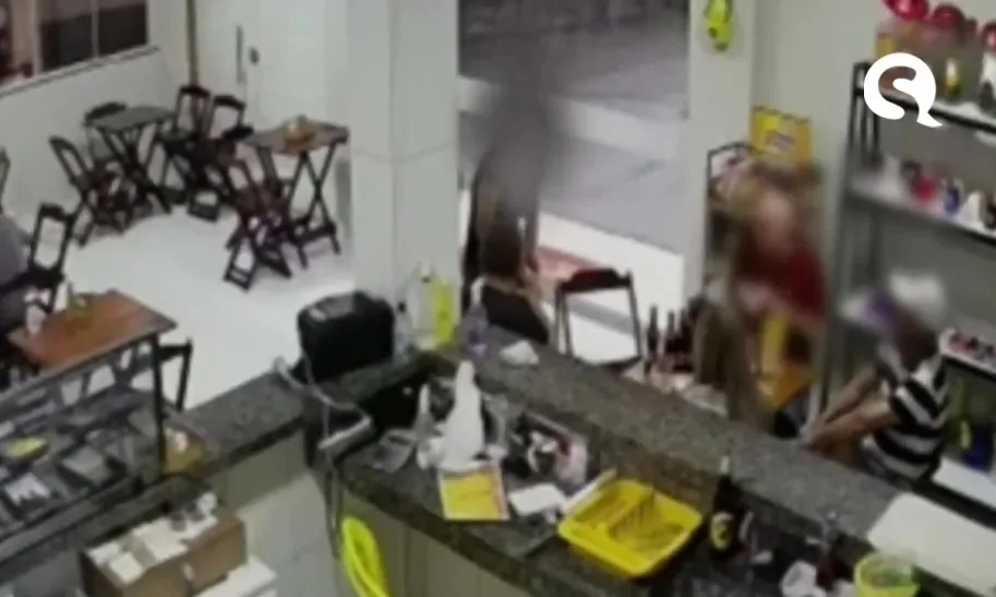 Empresário investigado após baixar roupa de garçonete em Iguatu é indiciado por importunação sexual