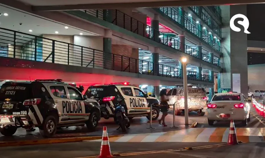 Suspeito de participar de latrocínio em shopping se apresenta na delegacia acompanhado por advogado