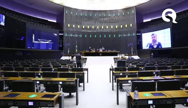 Câmara rejeita proposta que tornava obrigatório o voto impresso