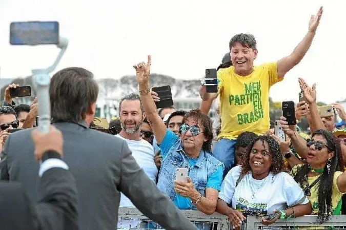 O narcisismo do presidente no dia da Pátria