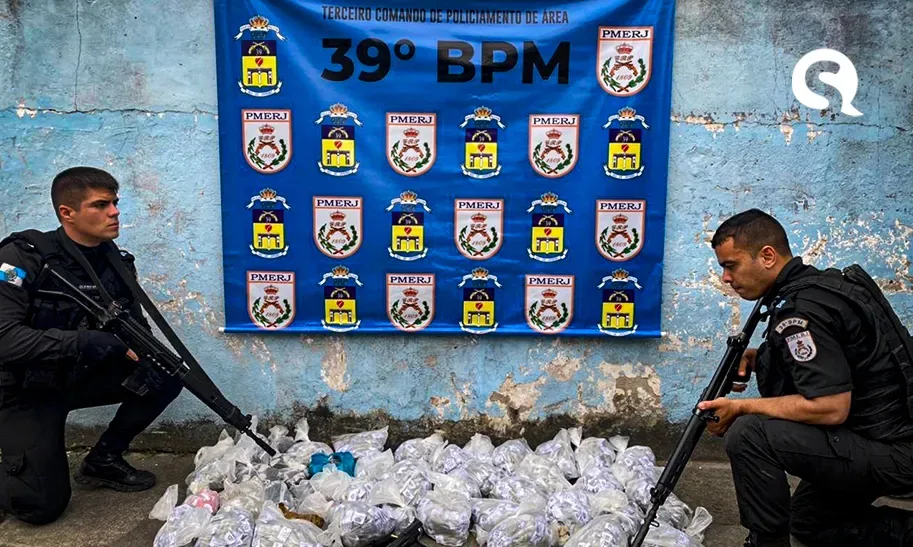 Polícia Militar faz operação em favela de Belford Roxo onde crianças desapareceram