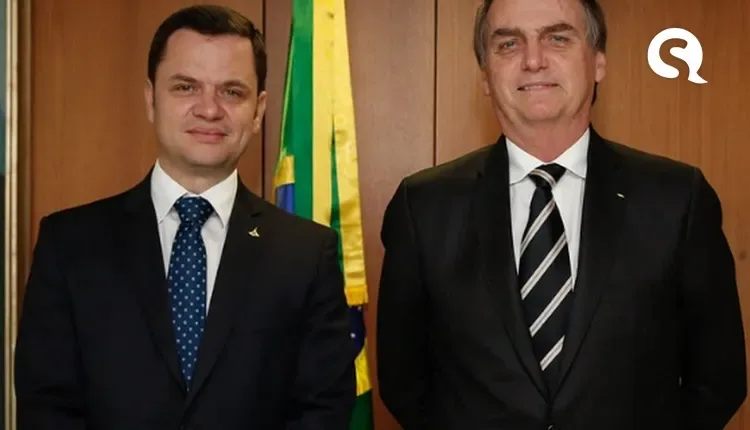 Ministro da Justiça pede que PF investigue revista que associou Bolsonaro a Hitler