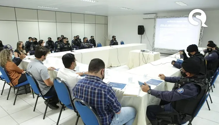 Prefeito sanciona lei que atualiza Plano de Cargos, Carreiras e Salários da Guarda Civil Municipal de Sobral