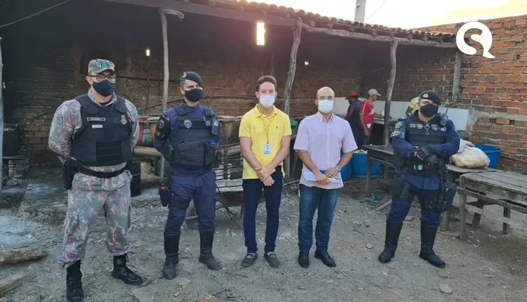 Prefeitura de Sobral fiscaliza abates clandestinos de aves no distrito de Aprazível