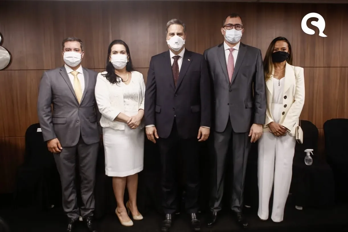 Em posse solene, OAB Ceará decide manter valor da anuidade para advocacia