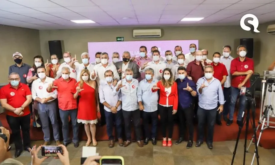 12 prefeitos cearenses se filiaram ao PT nesta quinta (13), confira a lista