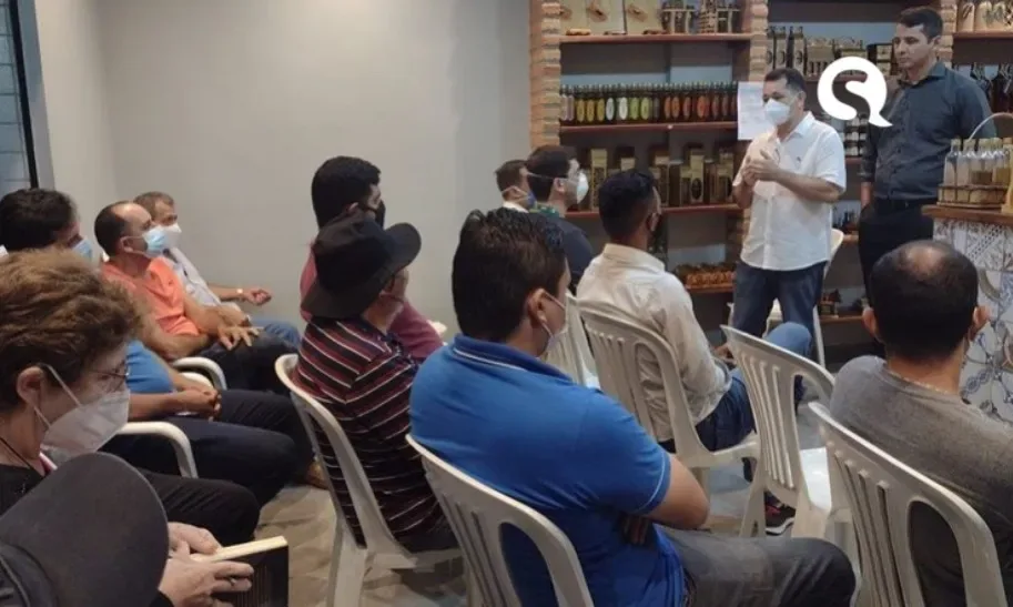 Produtores de Cachaça criam associação em Viçosa do Ceará