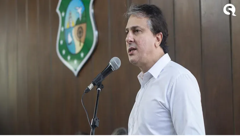 Professores do Ceará terão aumento de 33,34%, acima da previsão federal, anuncia Camilo