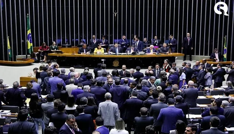 Congresso mantém veto a projeto que facilitaria acesso a remédios orais contra câncer