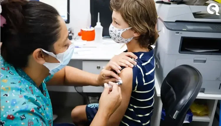 Menos de 50% do público infantil recebeu a primeira dose da vacina contra a Covid