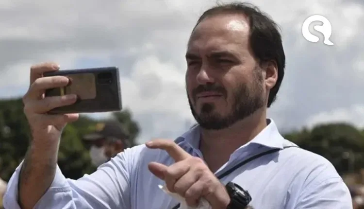 Carlos Bolsonaro busca voto jovem no TikTok