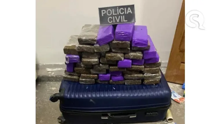 Mulher é presa com 28 quilos de maconha em ônibus interestadual em Tianguá, no Ceará