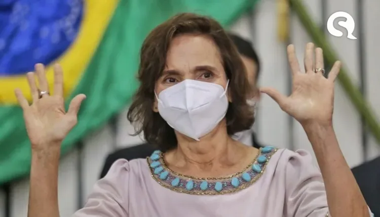 No 1º discurso, governadora Izolda prega desenvolvimento com inclusão e destaca mulher na política