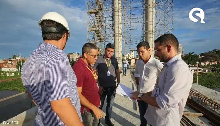 Prefeitura monitora elevação do nível do Rio Acaraú e acompanha construção da Ponte Estaiada
