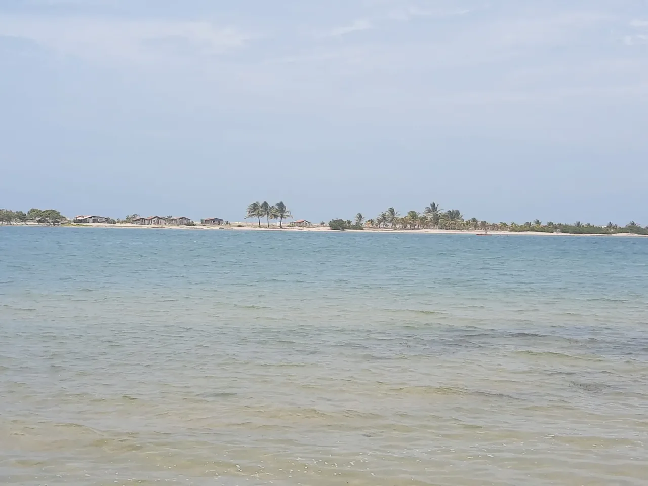 Jangada com três tripulantes desaparece no litoral do Ceará