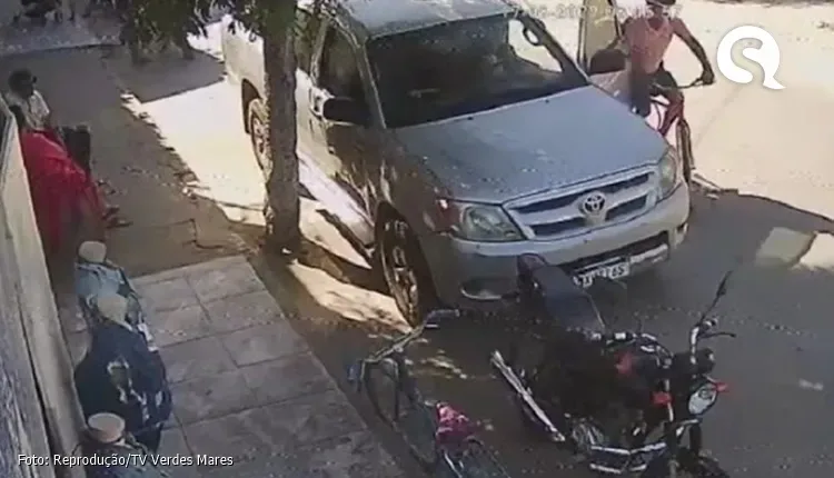 Ciclista morre atingido por porta de veículo no Ceará