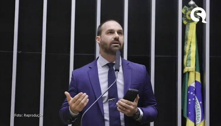 Eduardo Bolsonaro critica ação da PF e pede que empresários “não fiquem quietos”