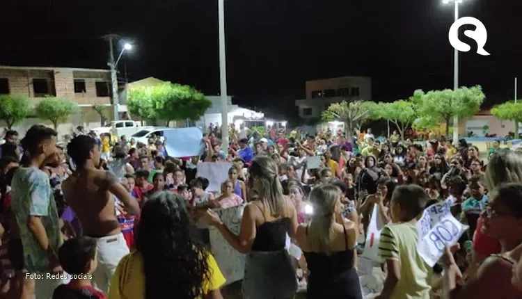 Moradores de Lisieux protestam contra abordagem policial que agrediu jovem em praça