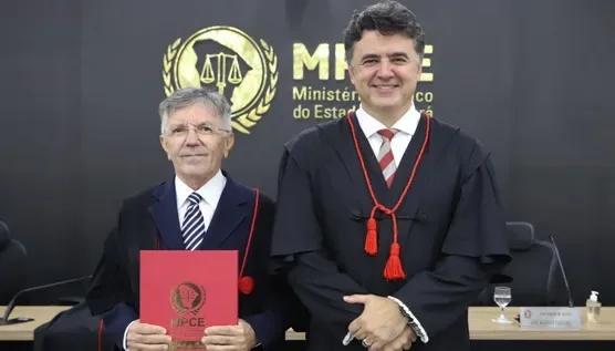 Santanense Maurício Carneiro toma posse como vice-procurador-geral de Justiça do MPCE