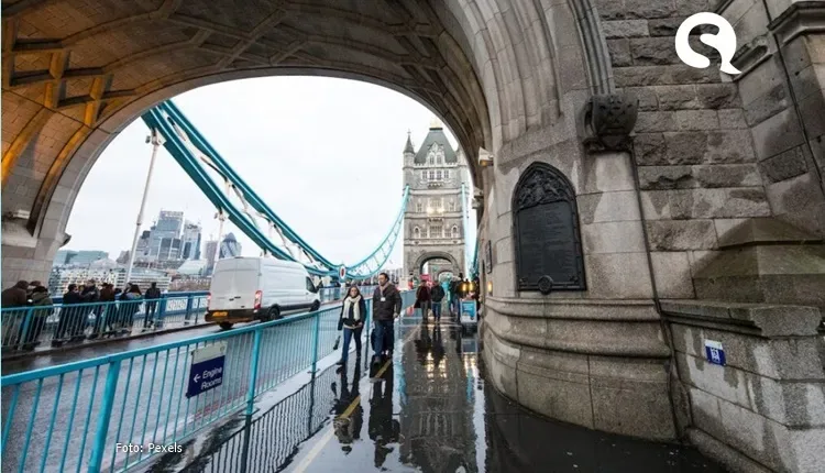 Empresas paradas, procedimentos suspensos e “luto coletivo”, descreve brasileira em Londres